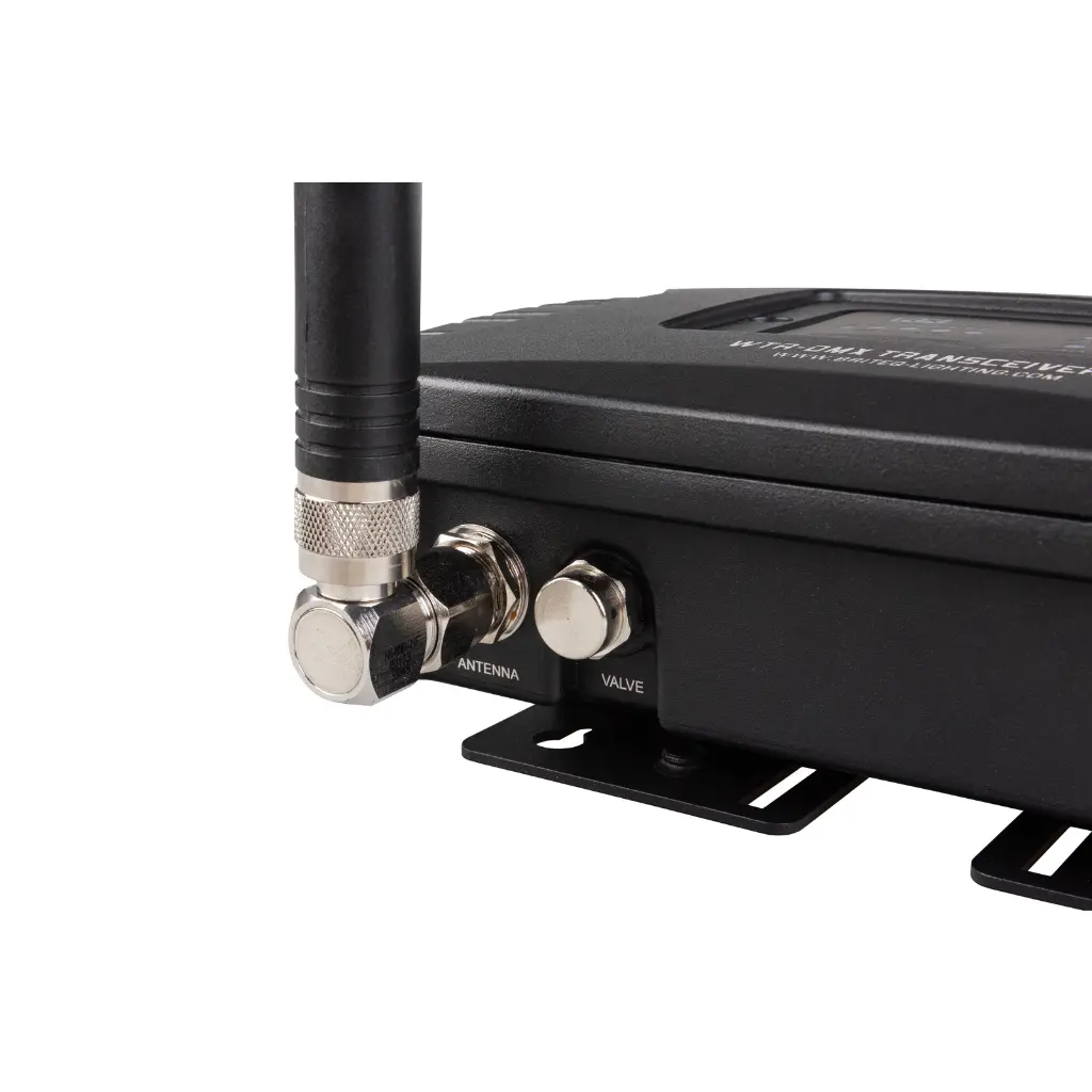 wtr-dmx-transceiver-ip-mk2-close-up-1.webp