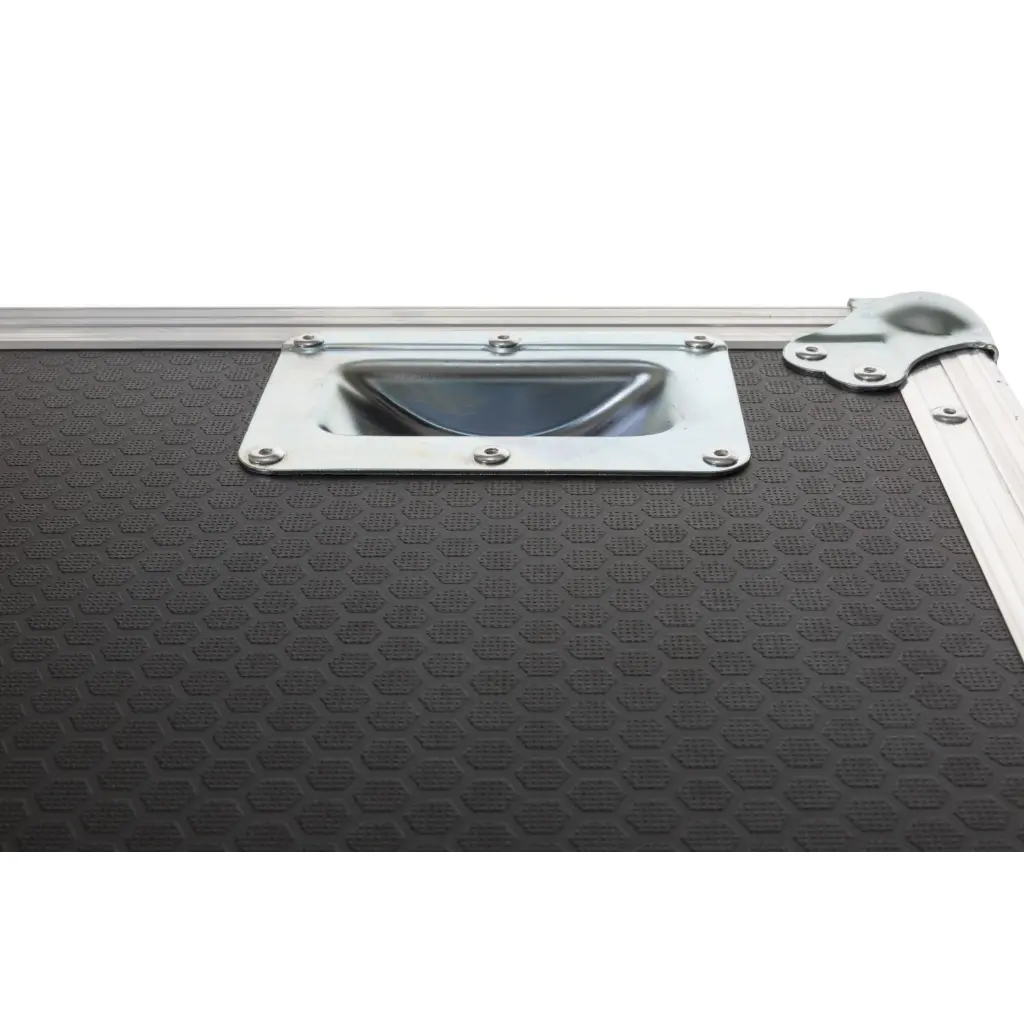 case_for_4xsc-08_close_up_top_medium.webp