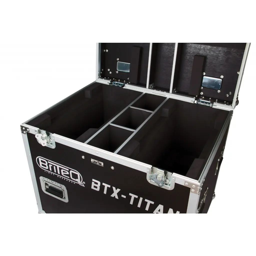 case_for_2x_btx-titan_frontal_open_5hr.webp